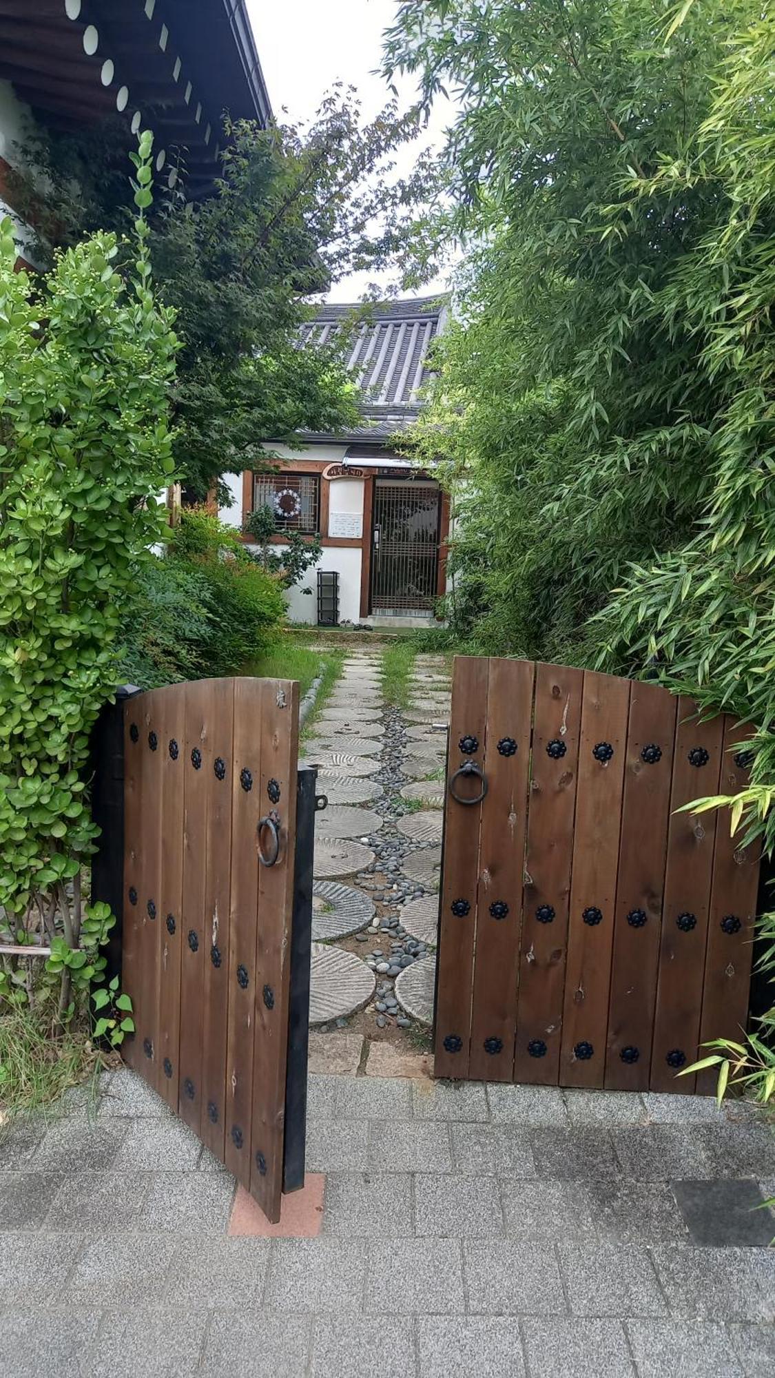 Adam Guesthouse Gyeongju Exterior foto